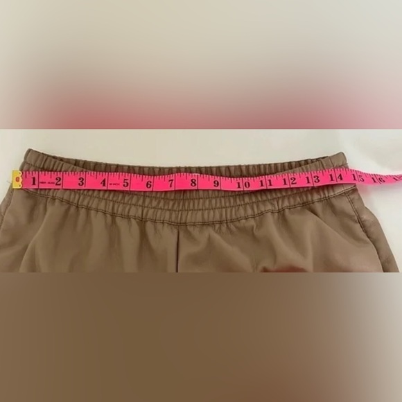 New - Aritzia Babaton Faux Leather Jogger Pant in Iced Latte Size M - Picture 11 of 14